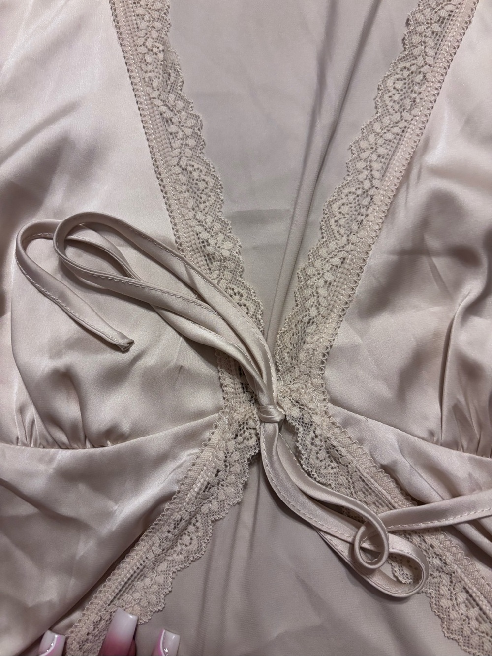 Vintage Cream Satin/Silk tie front cardigan babydoll top with lace trim - Picture 4 of 6